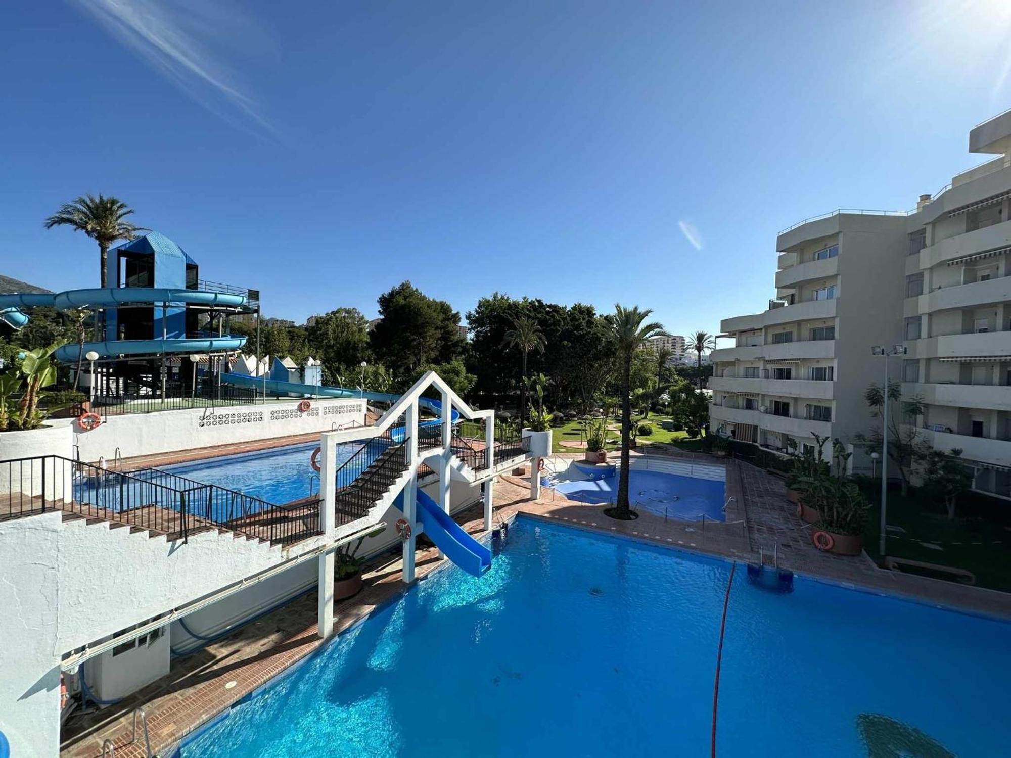 Luxury Frontal Al Mar, Benalbeach