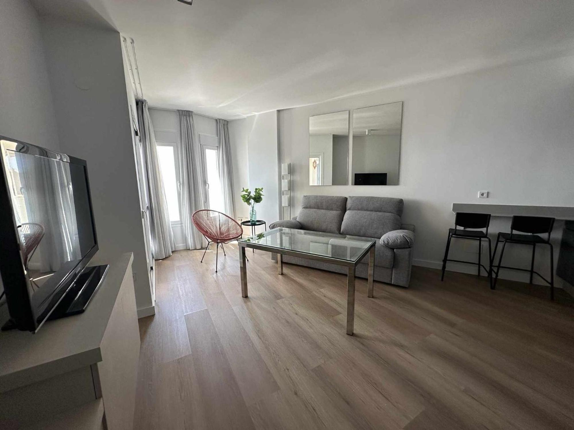 Luxury Frontal Al Mar, Benalbeach Apartment *